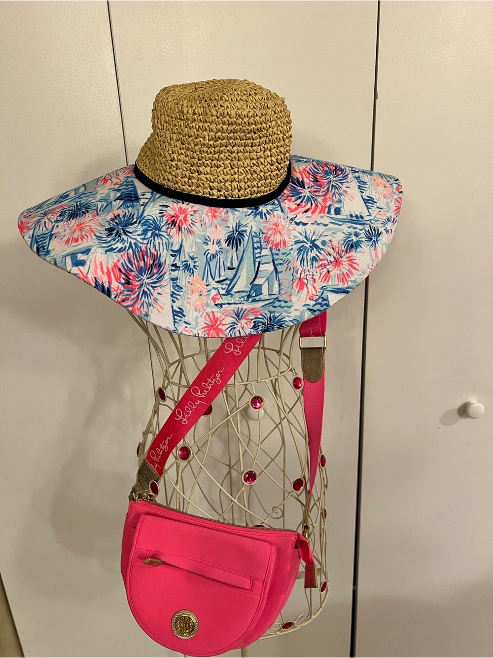 Lilly Pulitzer Pink Crossbody with Floral-Brim Straw Sun Hat